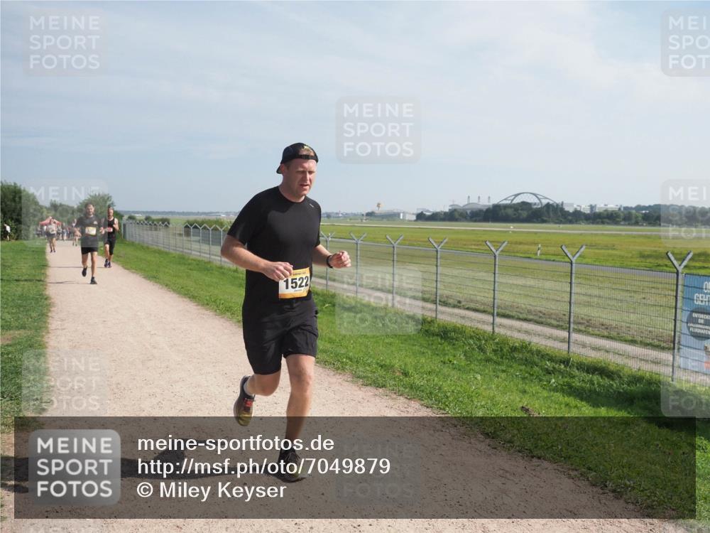 08.09.2024 - Airport Race Miley Keyser http://msf.ph/oto/7049879 08.09.2024 12:16:15 Laufen 1522 meine-sportfotos.de