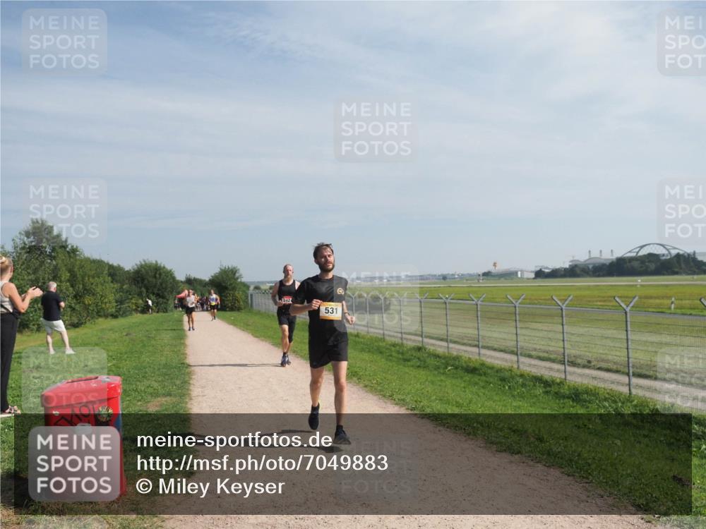 08.09.2024 - Airport Race Miley Keyser http://msf.ph/oto/7049883 08.09.2024 12:16:19 Laufen 242, 531 meine-sportfotos.de