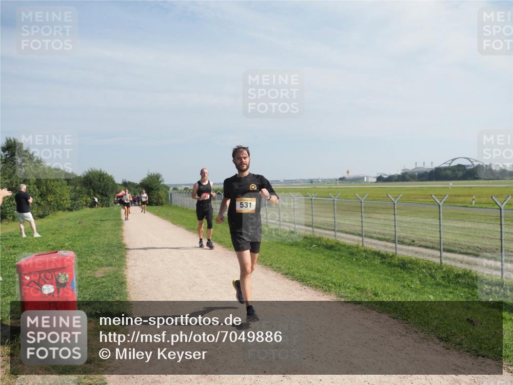 08.09.2024 - Airport Race Miley Keyser http://msf.ph/oto/7049886 08.09.2024 12:16:19 Laufen 7, 531 meine-sportfotos.de