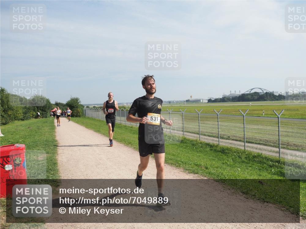 08.09.2024 - Airport Race Miley Keyser http://msf.ph/oto/7049889 08.09.2024 12:16:20 Laufen 242, 531 meine-sportfotos.de