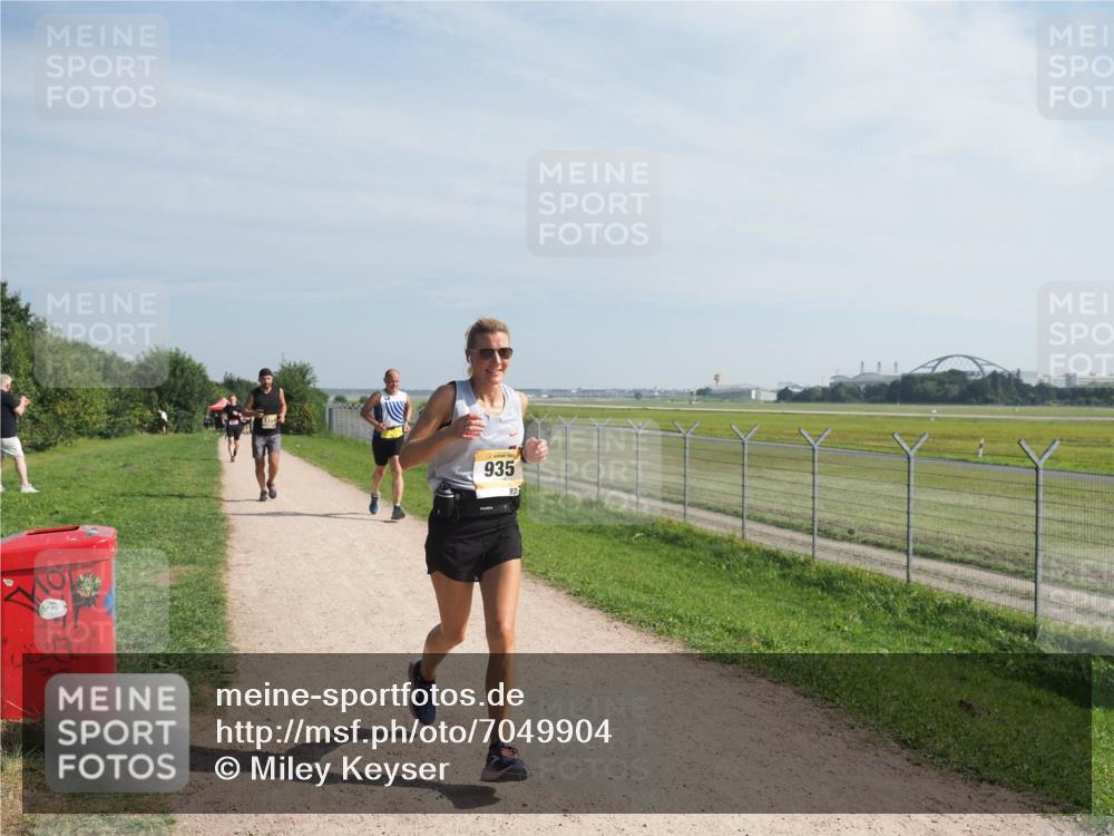 08.09.2024 - Airport Race Miley Keyser http://msf.ph/oto/7049904 08.09.2024 12:16:28 Laufen 935, 93 meine-sportfotos.de