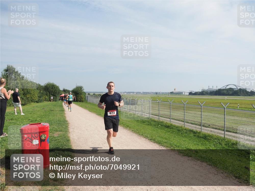 08.09.2024 - Airport Race Miley Keyser http://msf.ph/oto/7049921 08.09.2024 12:16:36 Laufen 673 meine-sportfotos.de