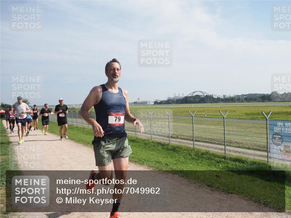 08.09.2024 - Airport Race Miley Keyser http://msf.ph/oto/7049962 08.09.2024 12:17:00 Laufen 650, 579, 79 meine-sportfotos.de
