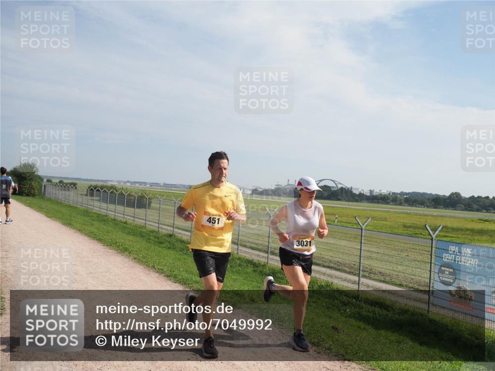 08.09.2024 - Airport Race Miley Keyser http://msf.ph/oto/7049992 08.09.2024 12:17:09 Laufen 451, 3031 meine-sportfotos.de