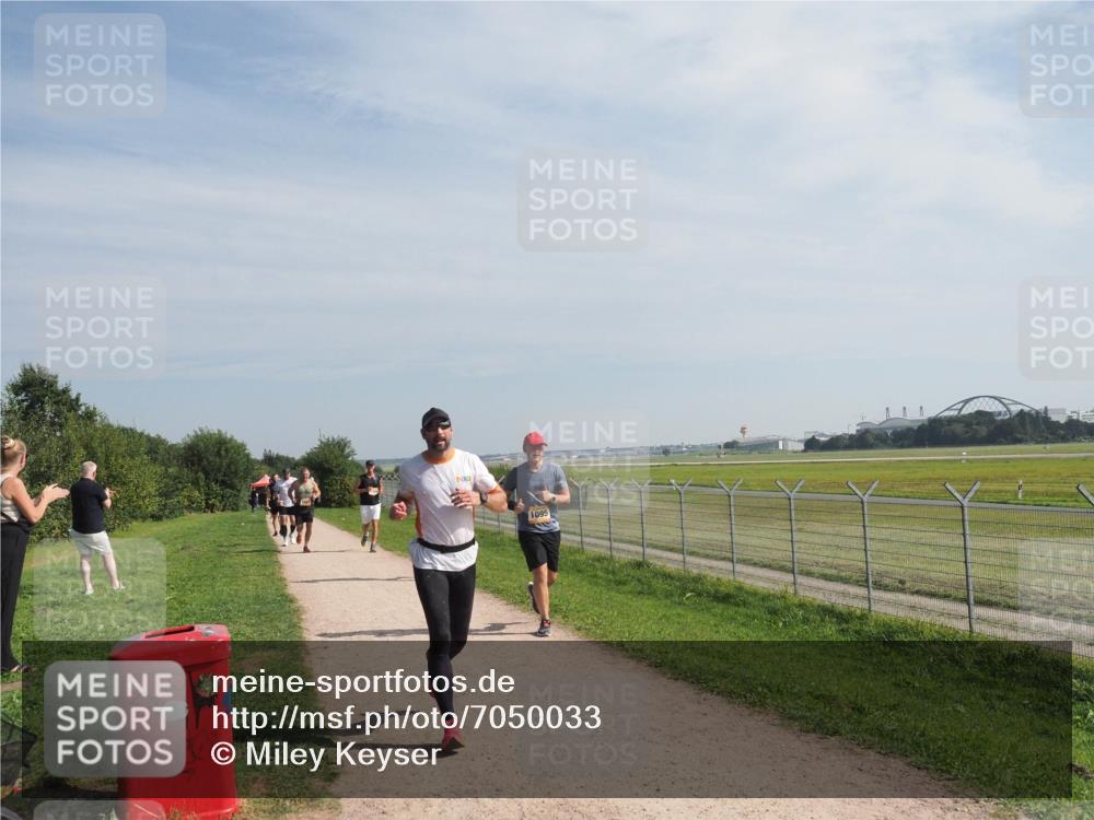 08.09.2024 - Airport Race Miley Keyser http://msf.ph/oto/7050033 08.09.2024 12:17:30 Laufen 1095 meine-sportfotos.de
