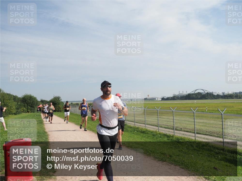 08.09.2024 - Airport Race Miley Keyser http://msf.ph/oto/7050039 08.09.2024 12:17:31 Laufen 095 meine-sportfotos.de