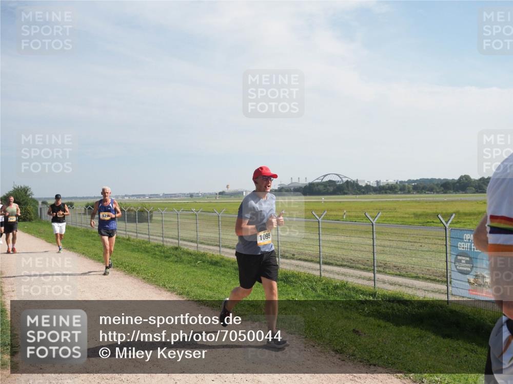08.09.2024 - Airport Race Miley Keyser http://msf.ph/oto/7050044 08.09.2024 12:17:32 Laufen 522, 1095 meine-sportfotos.de