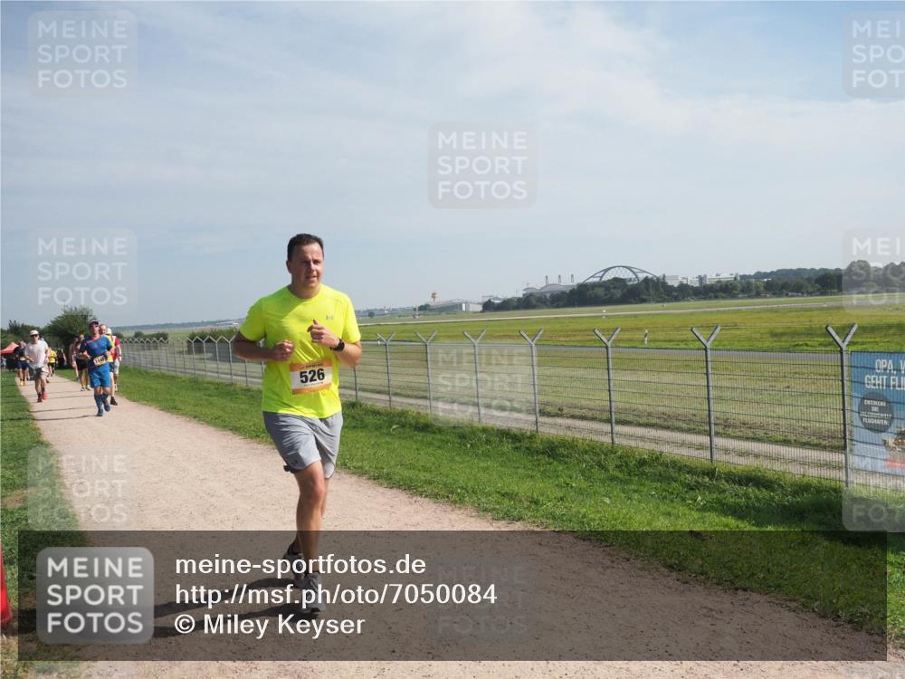 08.09.2024 - Airport Race Miley Keyser http://msf.ph/oto/7050084 08.09.2024 12:17:47 Laufen 526 meine-sportfotos.de