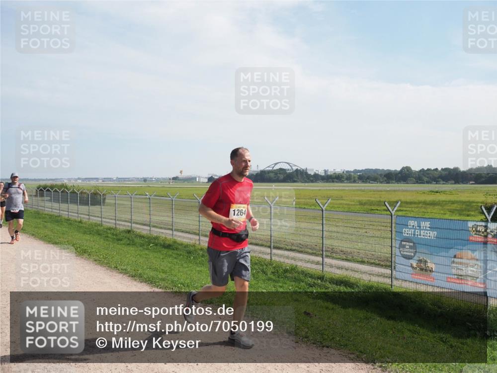 08.09.2024 - Airport Race Miley Keyser http://msf.ph/oto/7050199 08.09.2024 12:18:24 Laufen 1264 meine-sportfotos.de