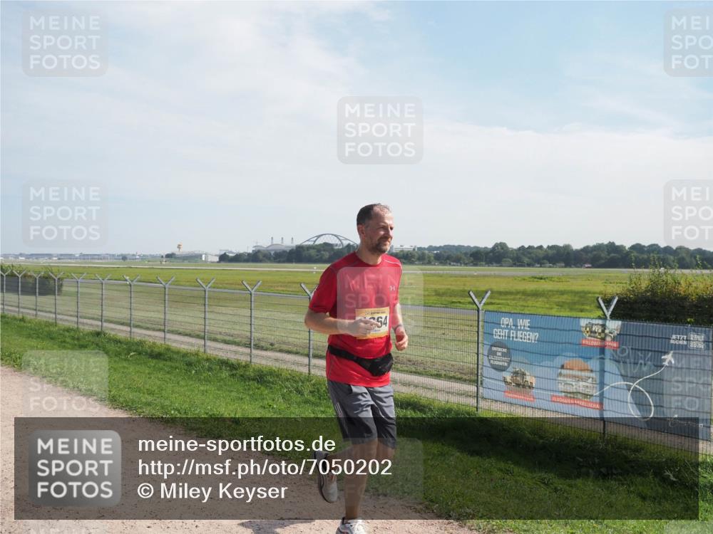 08.09.2024 - Airport Race Miley Keyser http://msf.ph/oto/7050202 08.09.2024 12:18:24 Laufen 54, 288 meine-sportfotos.de