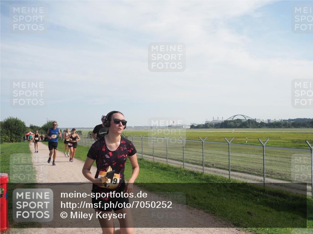 08.09.2024 - Airport Race Miley Keyser http://msf.ph/oto/7050252 08.09.2024 12:18:44 Laufen 19 meine-sportfotos.de