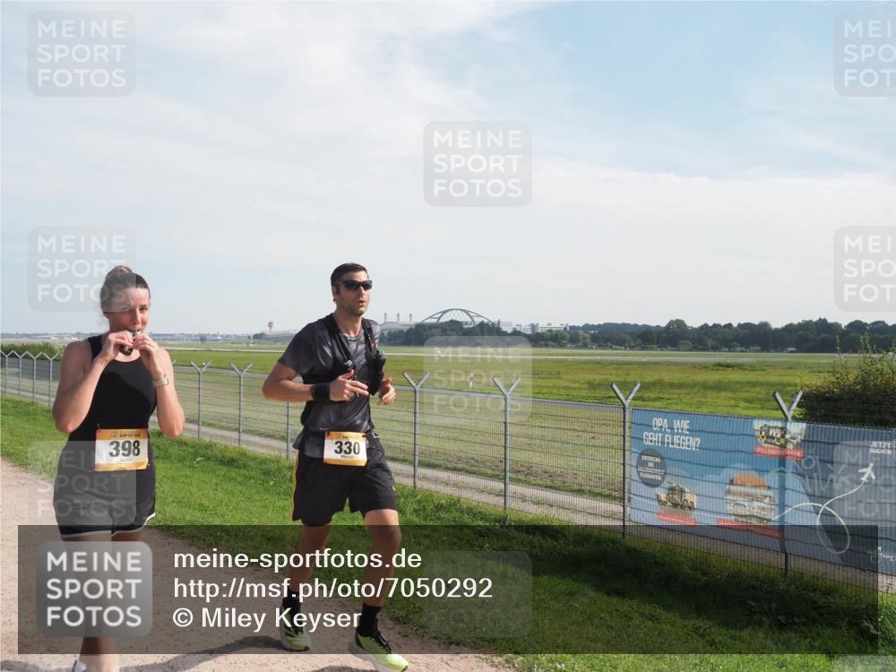 08.09.2024 - Airport Race Miley Keyser http://msf.ph/oto/7050292 08.09.2024 12:18:57 Laufen 398, 330 meine-sportfotos.de