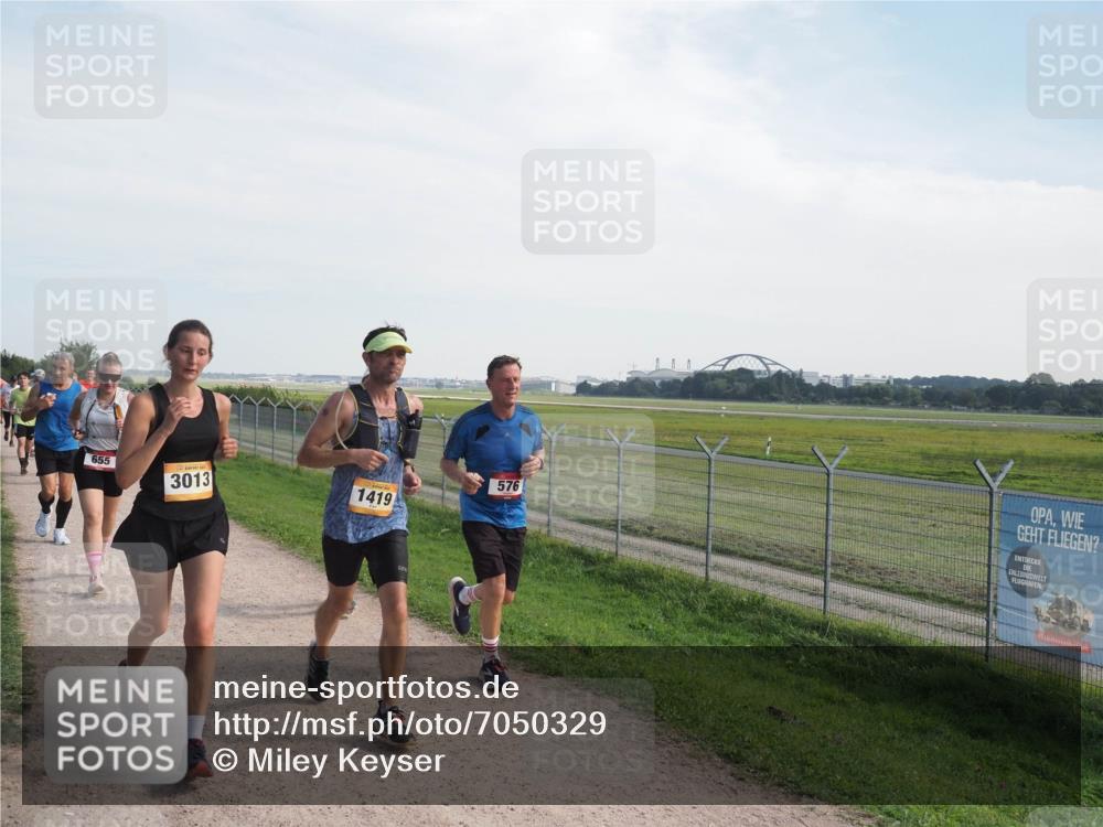 08.09.2024 - Airport Race Miley Keyser http://msf.ph/oto/7050329 08.09.2024 12:19:14 Laufen 655, 3013, 1419, 576 meine-sportfotos.de