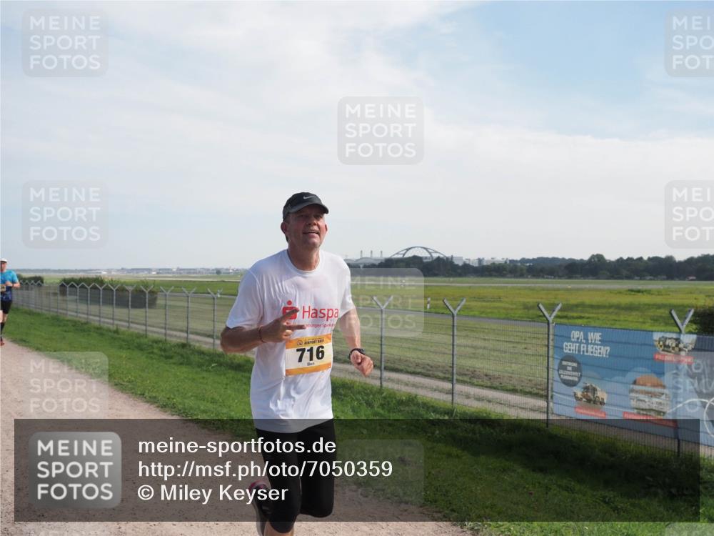 08.09.2024 - Airport Race Miley Keyser http://msf.ph/oto/7050359 08.09.2024 12:19:23 Laufen 716 meine-sportfotos.de