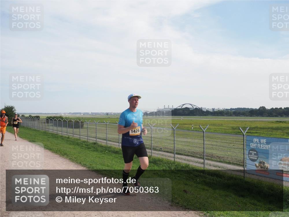08.09.2024 - Airport Race Miley Keyser http://msf.ph/oto/7050363 08.09.2024 12:19:27 Laufen 1426 meine-sportfotos.de