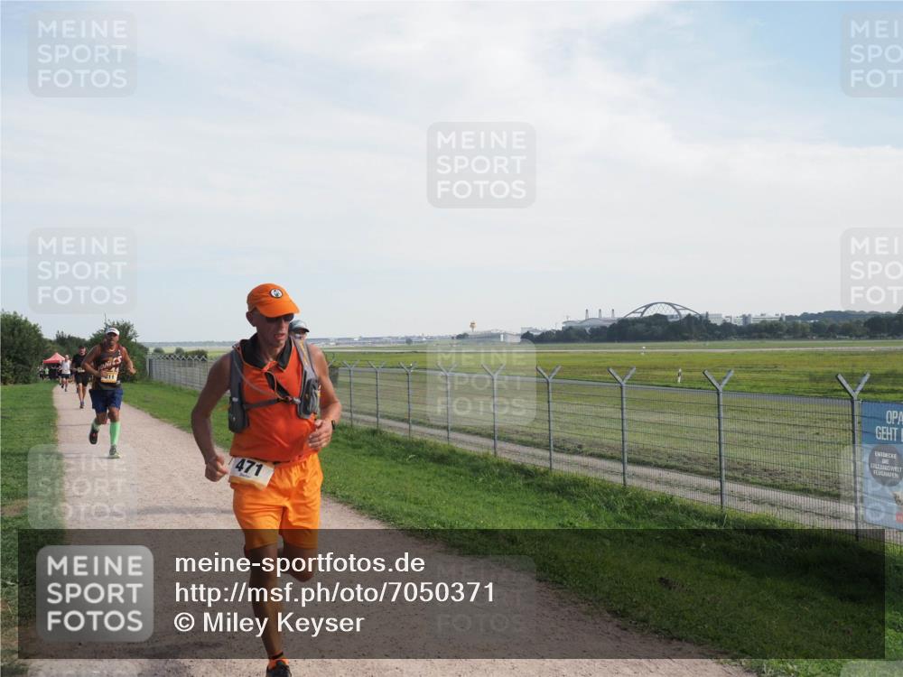 08.09.2024 - Airport Race Miley Keyser http://msf.ph/oto/7050371 08.09.2024 12:19:31 Laufen 11, 471 meine-sportfotos.de