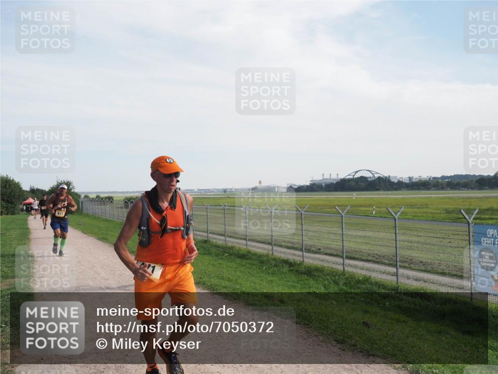08.09.2024 - Airport Race Miley Keyser http://msf.ph/oto/7050372 08.09.2024 12:19:31 Laufen 811 meine-sportfotos.de