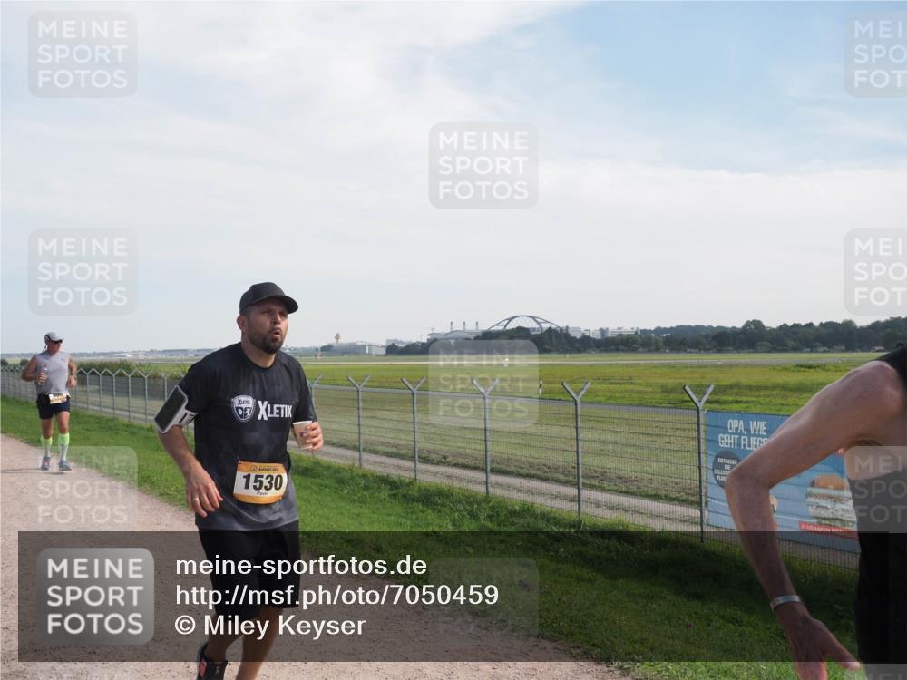 08.09.2024 - Airport Race Miley Keyser http://msf.ph/oto/7050459 08.09.2024 12:20:07 Laufen 1530 meine-sportfotos.de