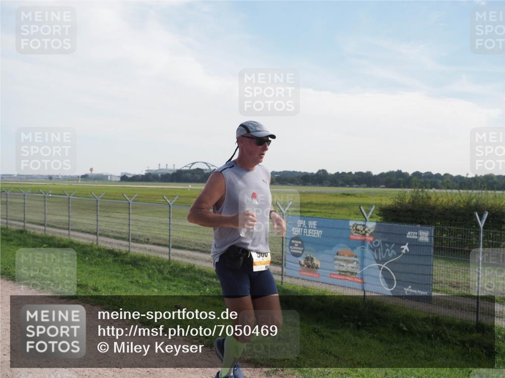 08.09.2024 - Airport Race Miley Keyser http://msf.ph/oto/7050469 08.09.2024 12:20:11 Laufen  meine-sportfotos.de