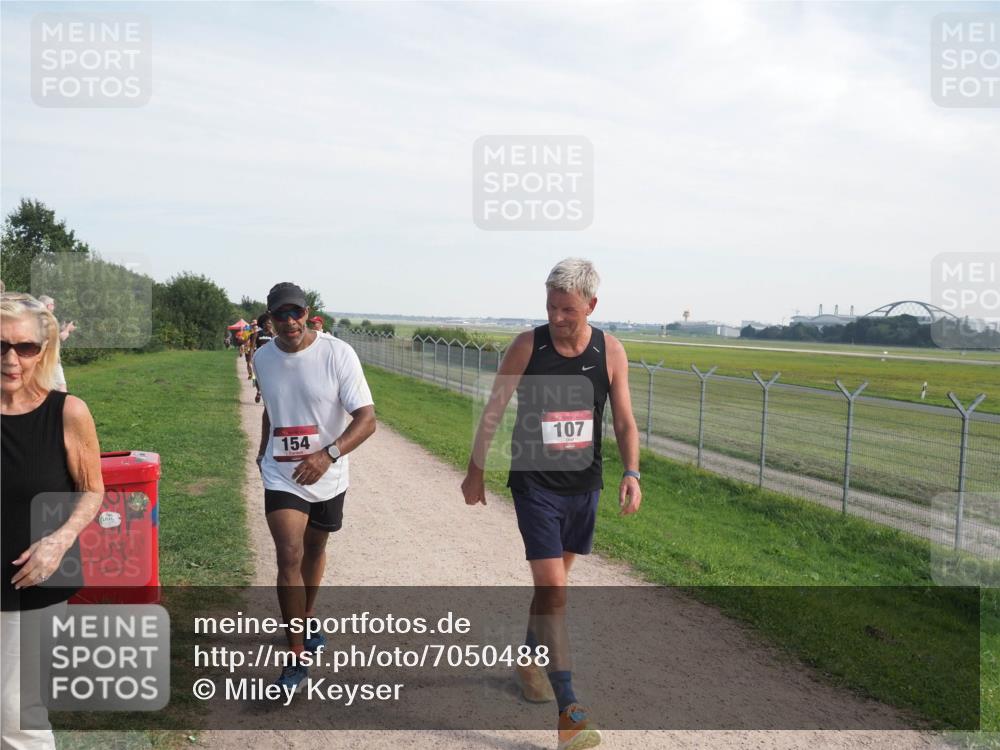 08.09.2024 - Airport Race Miley Keyser http://msf.ph/oto/7050488 08.09.2024 12:20:18 Laufen 107, 154 meine-sportfotos.de