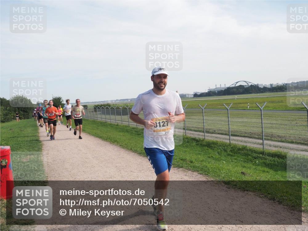 08.09.2024 - Airport Race Miley Keyser http://msf.ph/oto/7050542 08.09.2024 12:20:33 Laufen 217, 3127, 3127 meine-sportfotos.de