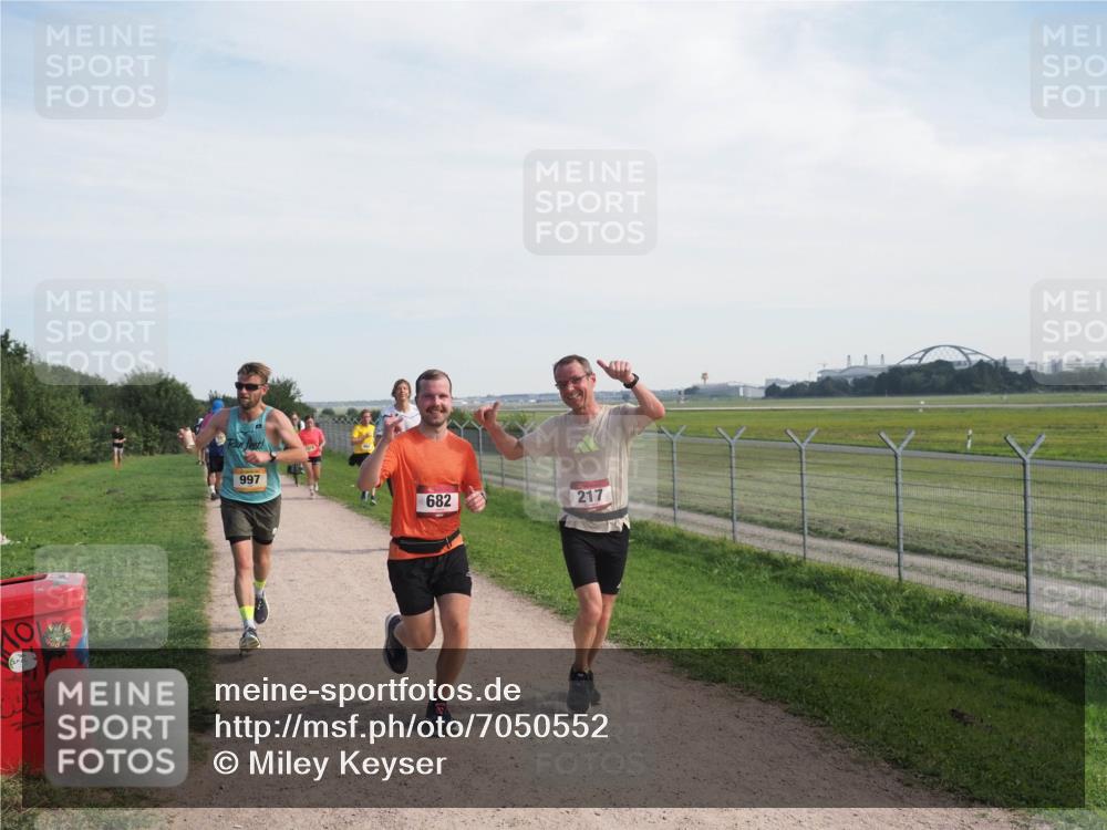 08.09.2024 - Airport Race Miley Keyser http://msf.ph/oto/7050552 08.09.2024 12:20:36 Laufen 997, 682, 217 meine-sportfotos.de