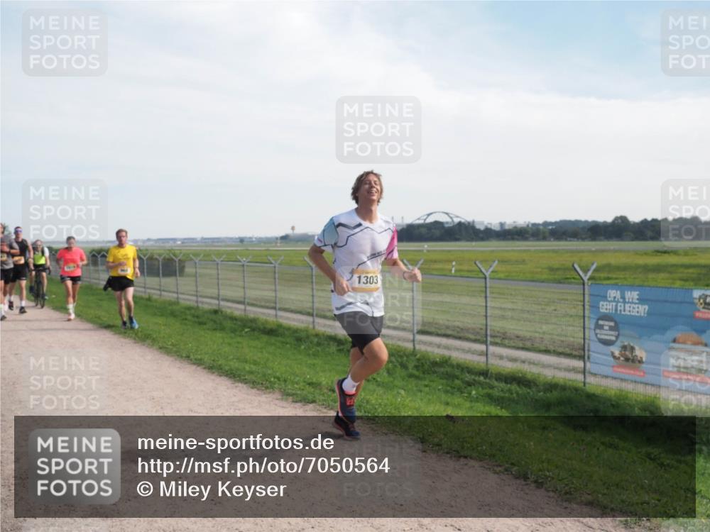 08.09.2024 - Airport Race Miley Keyser http://msf.ph/oto/7050564 08.09.2024 12:20:39 Laufen 1303 meine-sportfotos.de