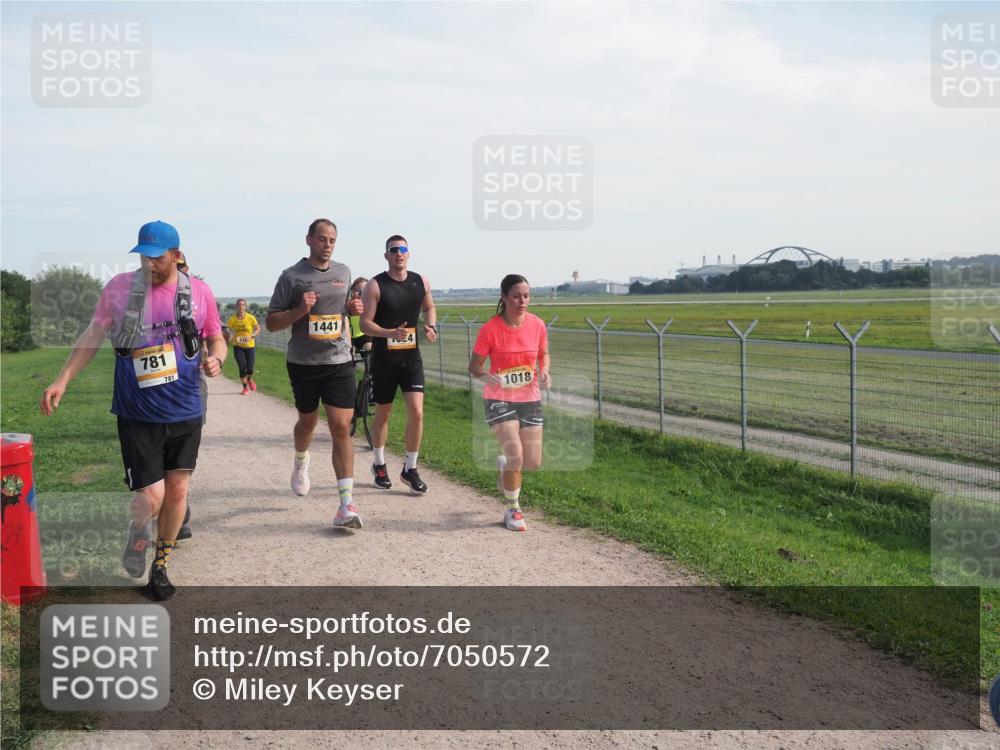 08.09.2024 - Airport Race Miley Keyser http://msf.ph/oto/7050572 08.09.2024 12:20:43 Laufen 781, 781, 1441, 1018 meine-sportfotos.de