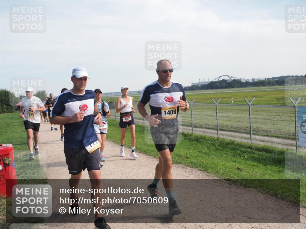 08.09.2024 - Airport Race Miley Keyser http://msf.ph/oto/7050609 08.09.2024 12:20:53 Laufen 1373, 1373, 698, 202, 1409 meine-sportfotos.de