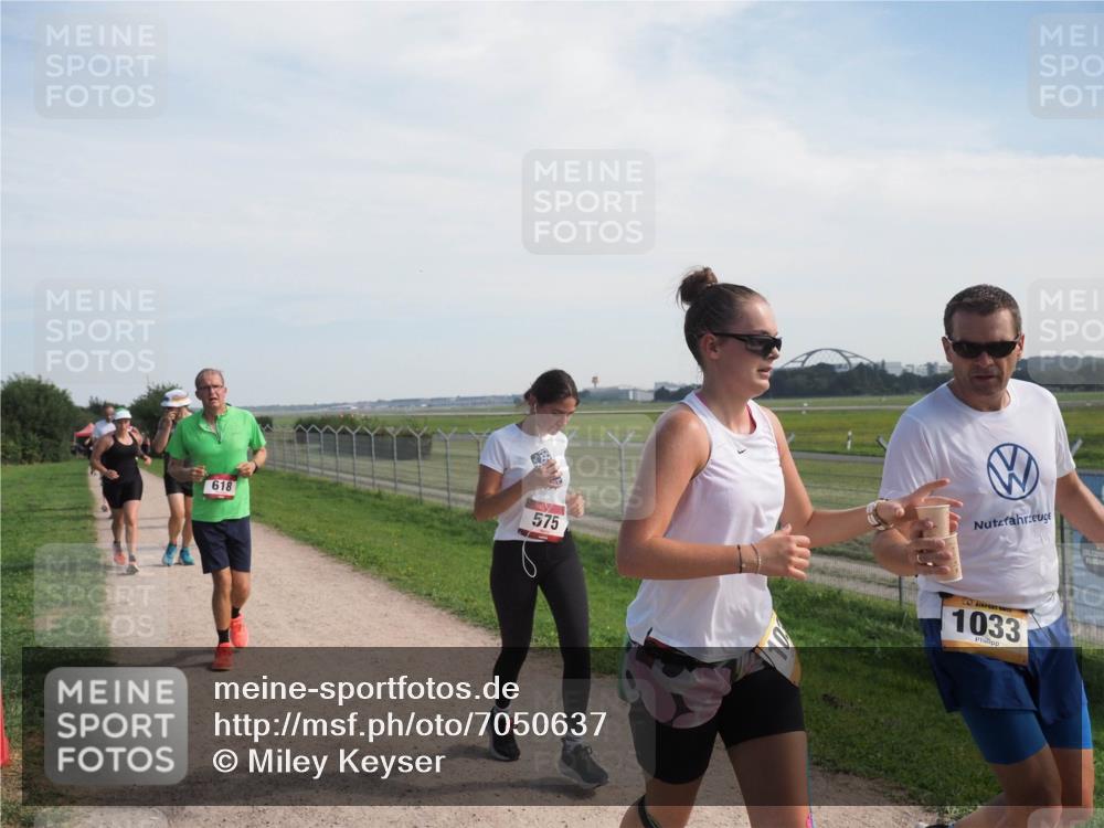08.09.2024 - Airport Race Miley Keyser http://msf.ph/oto/7050637 08.09.2024 12:21:00 Laufen 575, 618, 1033 meine-sportfotos.de