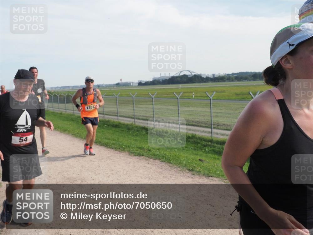 08.09.2024 - Airport Race Miley Keyser http://msf.ph/oto/7050650 08.09.2024 12:21:04 Laufen 2014, 54, 1352 meine-sportfotos.de