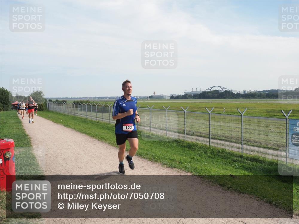 08.09.2024 - Airport Race Miley Keyser http://msf.ph/oto/7050708 08.09.2024 12:21:31 Laufen 122 meine-sportfotos.de