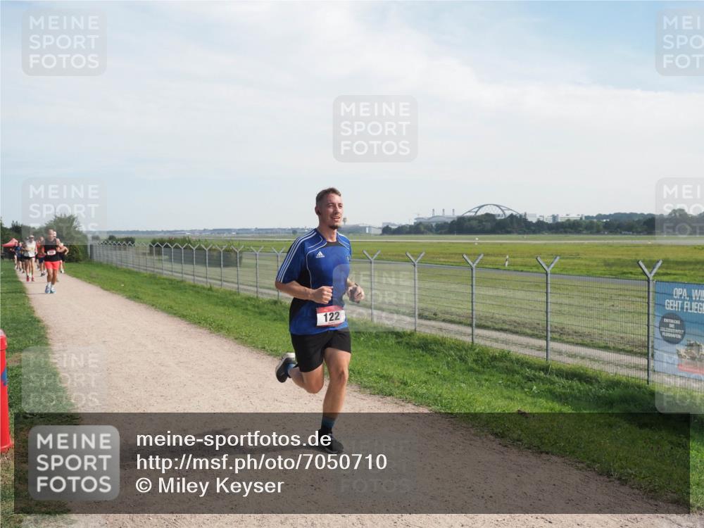 08.09.2024 - Airport Race Miley Keyser http://msf.ph/oto/7050710 08.09.2024 12:21:31 Laufen 122 meine-sportfotos.de