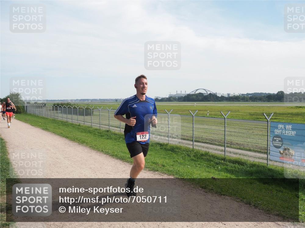 08.09.2024 - Airport Race Miley Keyser http://msf.ph/oto/7050711 08.09.2024 12:21:31 Laufen 122 meine-sportfotos.de