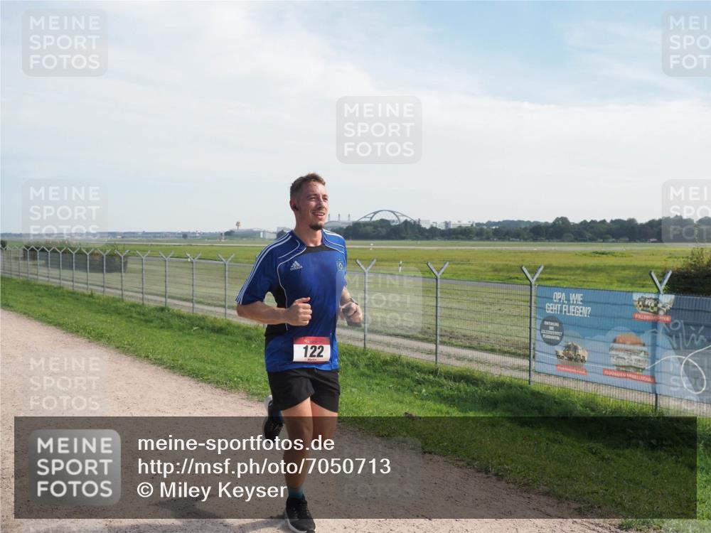 08.09.2024 - Airport Race Miley Keyser http://msf.ph/oto/7050713 08.09.2024 12:21:31 Laufen 122 meine-sportfotos.de