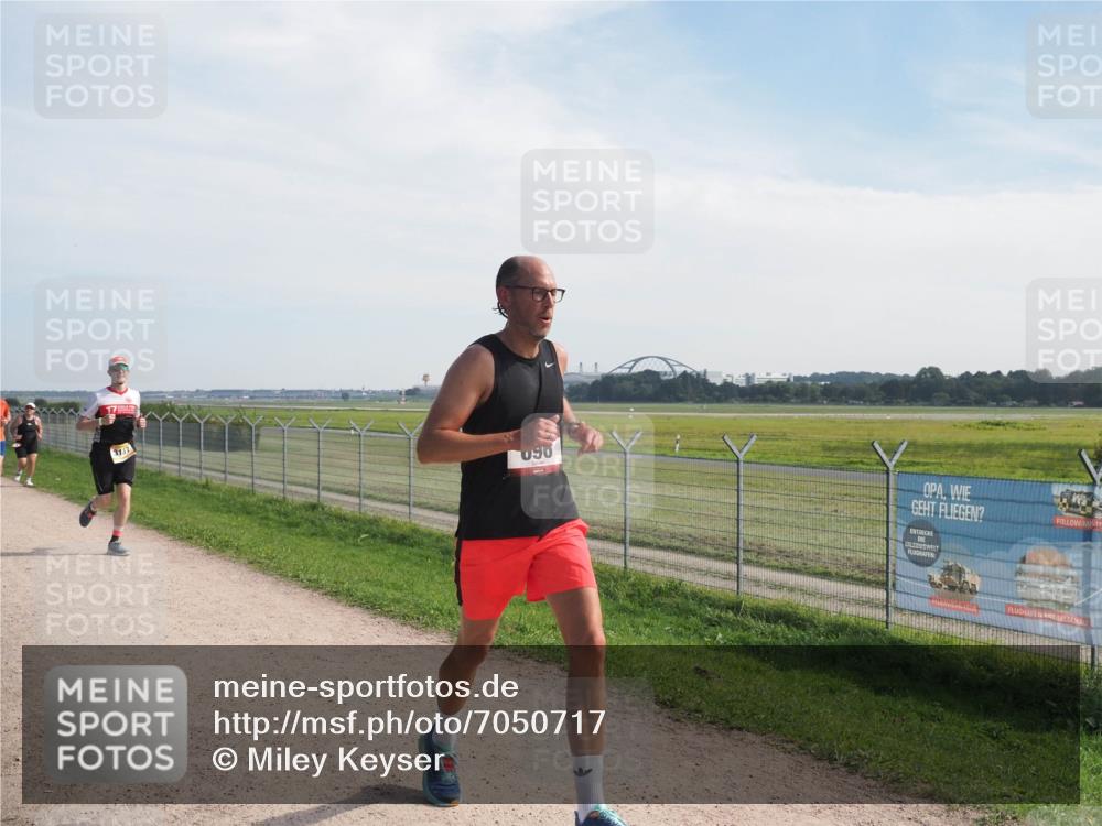 08.09.2024 - Airport Race Miley Keyser http://msf.ph/oto/7050717 08.09.2024 12:21:37 Laufen 17, 3737, 090 meine-sportfotos.de