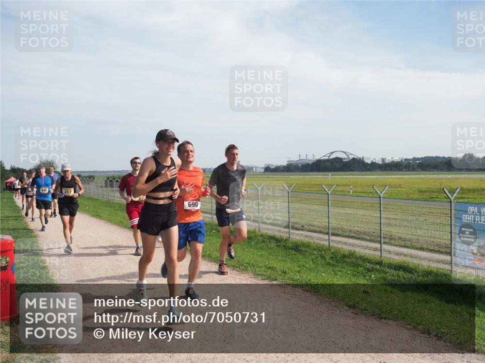 08.09.2024 - Airport Race Miley Keyser http://msf.ph/oto/7050731 08.09.2024 12:21:42 Laufen 445, 317, 690 meine-sportfotos.de