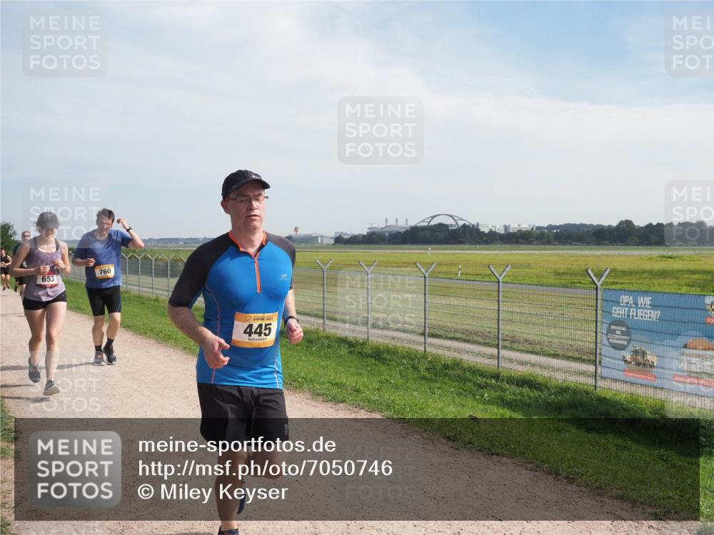 08.09.2024 - Airport Race Miley Keyser http://msf.ph/oto/7050746 08.09.2024 12:21:45 Laufen 653, 760, 445 meine-sportfotos.de