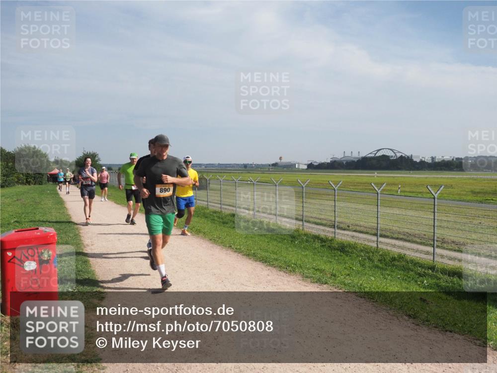 08.09.2024 - Airport Race Miley Keyser http://msf.ph/oto/7050808 08.09.2024 12:22:10 Laufen 573, 890 meine-sportfotos.de