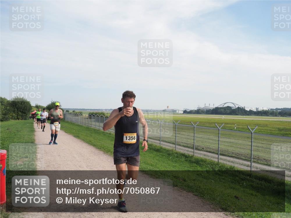 08.09.2024 - Airport Race Miley Keyser http://msf.ph/oto/7050867 08.09.2024 12:22:32 Laufen 1472, 1356 meine-sportfotos.de