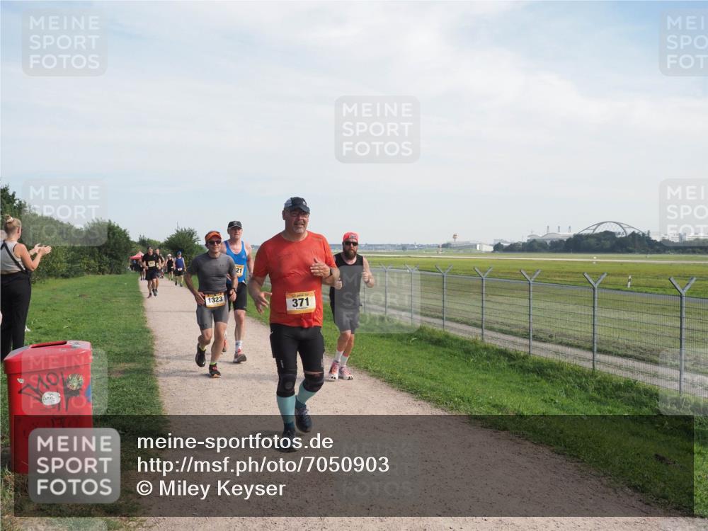08.09.2024 - Airport Race Miley Keyser http://msf.ph/oto/7050903 08.09.2024 12:22:46 Laufen 1323, 21, 371 meine-sportfotos.de