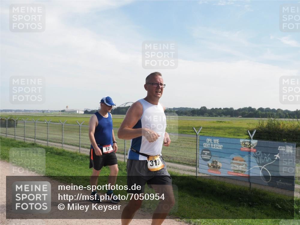 08.09.2024 - Airport Race Miley Keyser http://msf.ph/oto/7050954 08.09.2024 12:23:05 Laufen 128, 312 meine-sportfotos.de