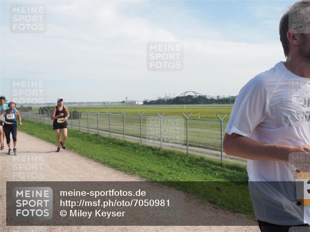 08.09.2024 - Airport Race Miley Keyser http://msf.ph/oto/7050981 08.09.2024 12:23:15 Laufen 423, 1496 meine-sportfotos.de