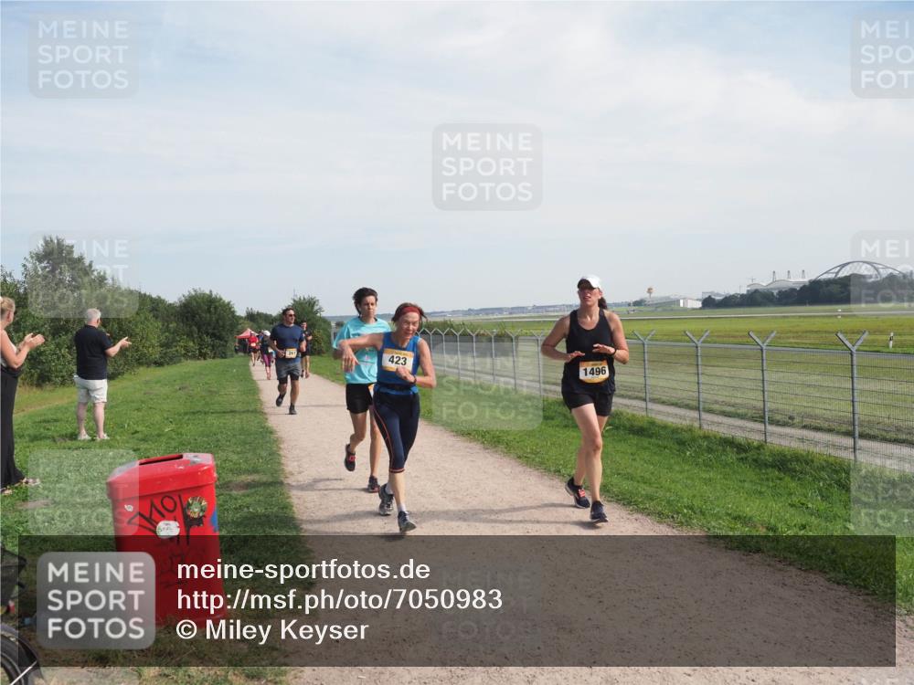 08.09.2024 - Airport Race Miley Keyser http://msf.ph/oto/7050983 08.09.2024 12:23:16 Laufen 423, 1496 meine-sportfotos.de