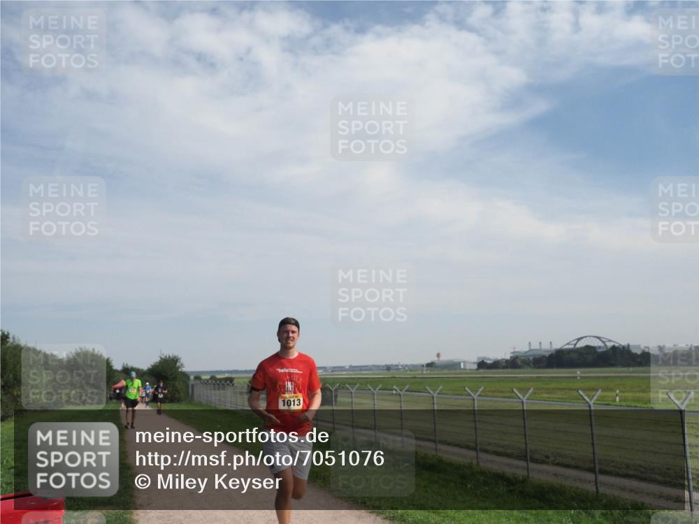 08.09.2024 - Airport Race Miley Keyser http://msf.ph/oto/7051076 08.09.2024 12:23:53 Laufen 1013 meine-sportfotos.de