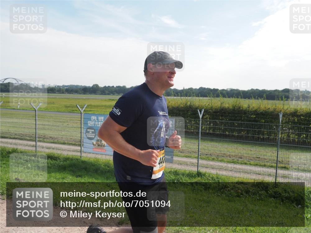 08.09.2024 - Airport Race Miley Keyser http://msf.ph/oto/7051094 08.09.2024 12:24:05 Laufen 441 meine-sportfotos.de