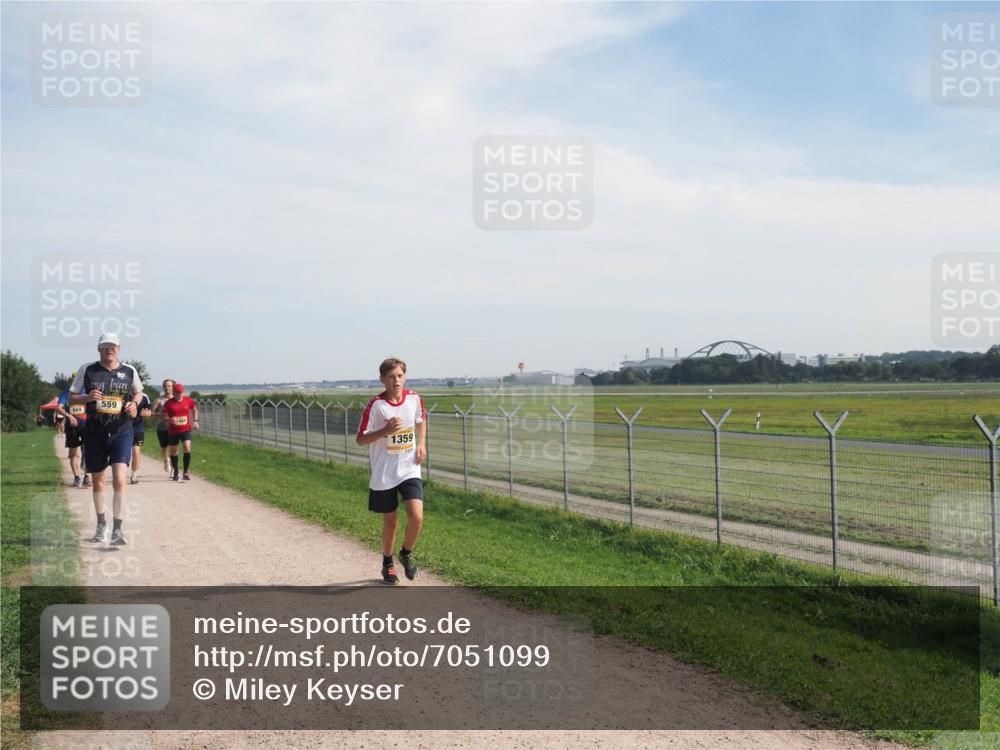 08.09.2024 - Airport Race Miley Keyser http://msf.ph/oto/7051099 08.09.2024 12:24:12 Laufen 884, 559, 1359 meine-sportfotos.de