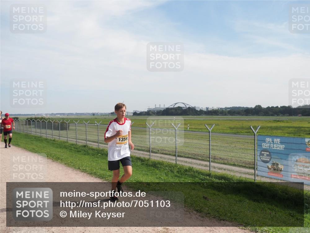 08.09.2024 - Airport Race Miley Keyser http://msf.ph/oto/7051103 08.09.2024 12:24:13 Laufen 1359, 1359 meine-sportfotos.de