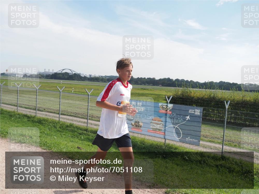 08.09.2024 - Airport Race Miley Keyser http://msf.ph/oto/7051108 08.09.2024 12:24:13 Laufen  meine-sportfotos.de