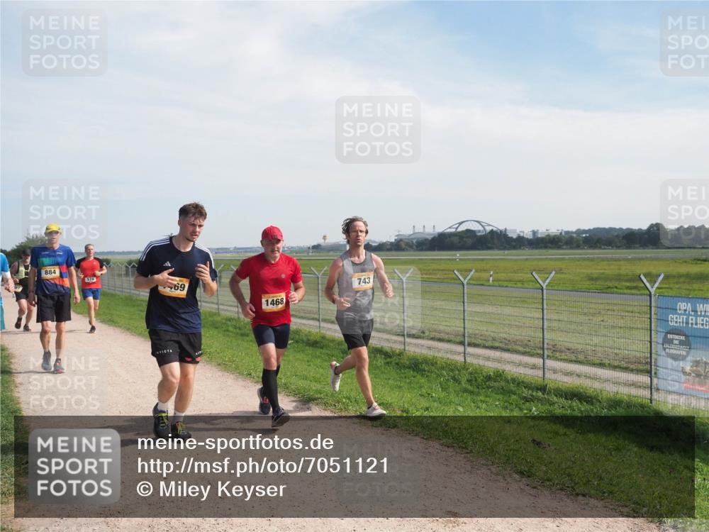 08.09.2024 - Airport Race Miley Keyser http://msf.ph/oto/7051121 08.09.2024 12:24:16 Laufen 884, 574, 69, 743, 1468 meine-sportfotos.de